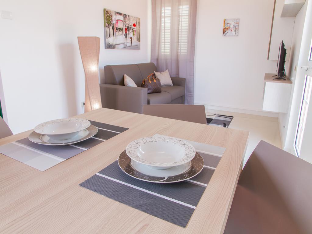 קמפופליצ'ה די רוצ'לה Gelso Bianco Apartments מראה חיצוני תמונה
